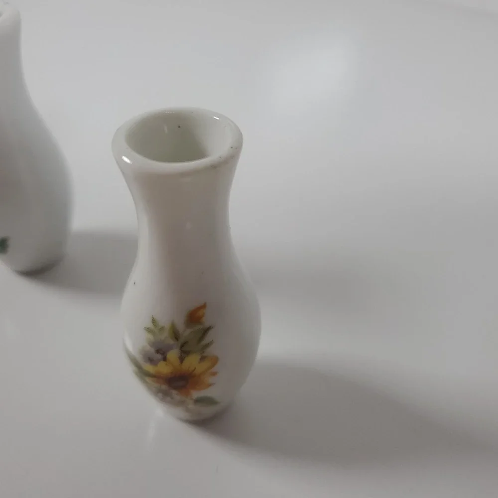 Vintage Auto Bud Vase from 1970s Ceramic Painted Mini Vase